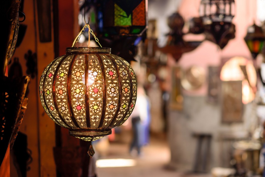 Comment créer une ambiance berbère chic dans ma chambre avec une décoration marocaine ?