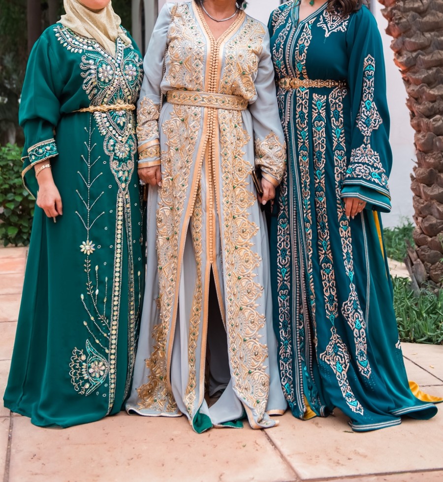 Quel est l'essence de l'habit traditionnel marocain ?