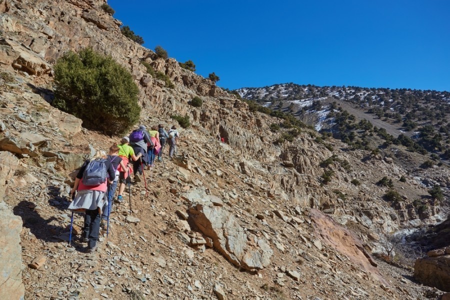 Quels sont les différents itinéraires pour atteindre le sommet du mont Toubkal ?